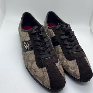 Coach Sneaker in a Khaki/Chestnut Signature